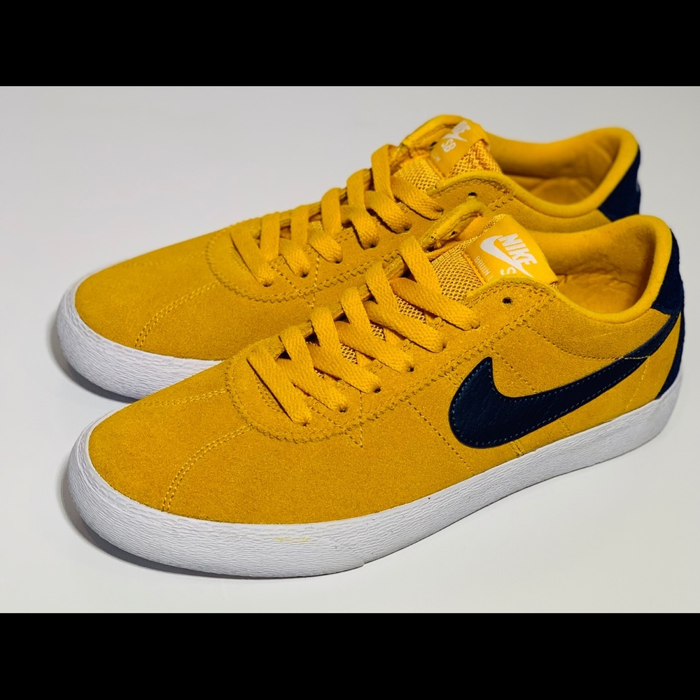 NEW! Nike Sb Blazer ‘Bruin Low’ size 8.5 Women